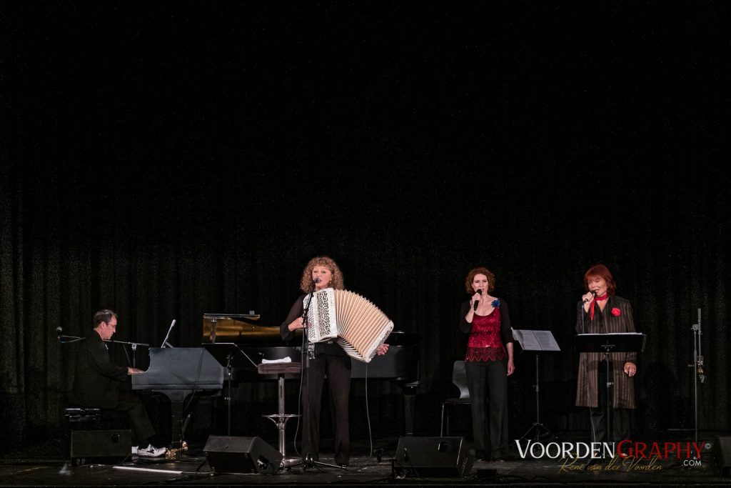 2016 Joana und Susanne Back - "Plaisir d'Amour - aber nicht nur "; Stargast: Lydie Auvray @ Capitol Mannheim