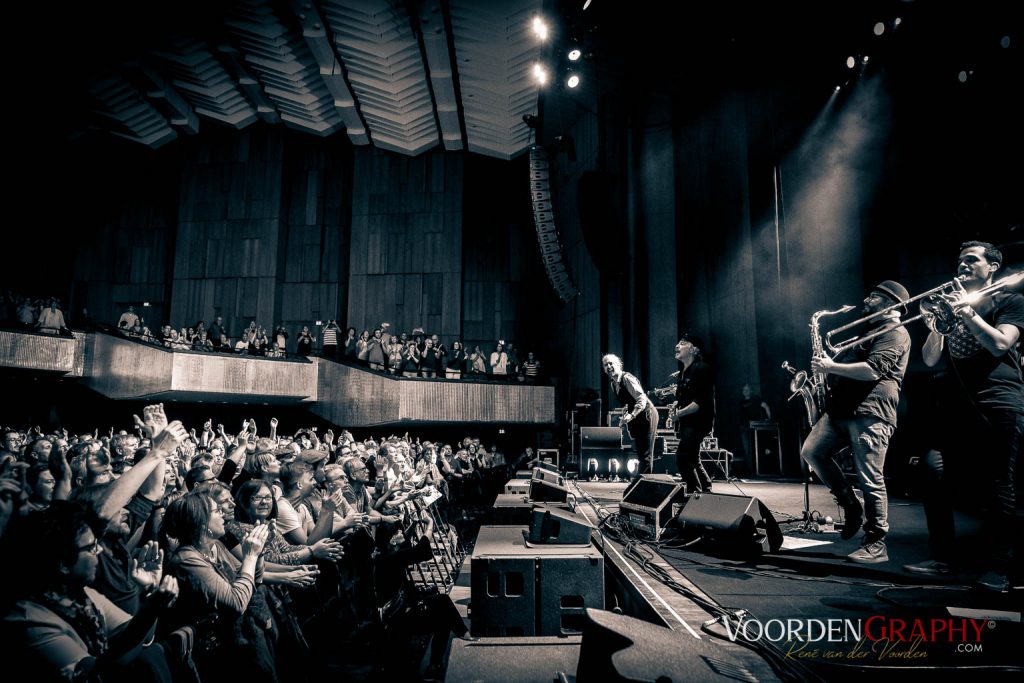 2018 Niedeckens BAP @ Rosengarten Mannheim // © VoordenGraphy.com