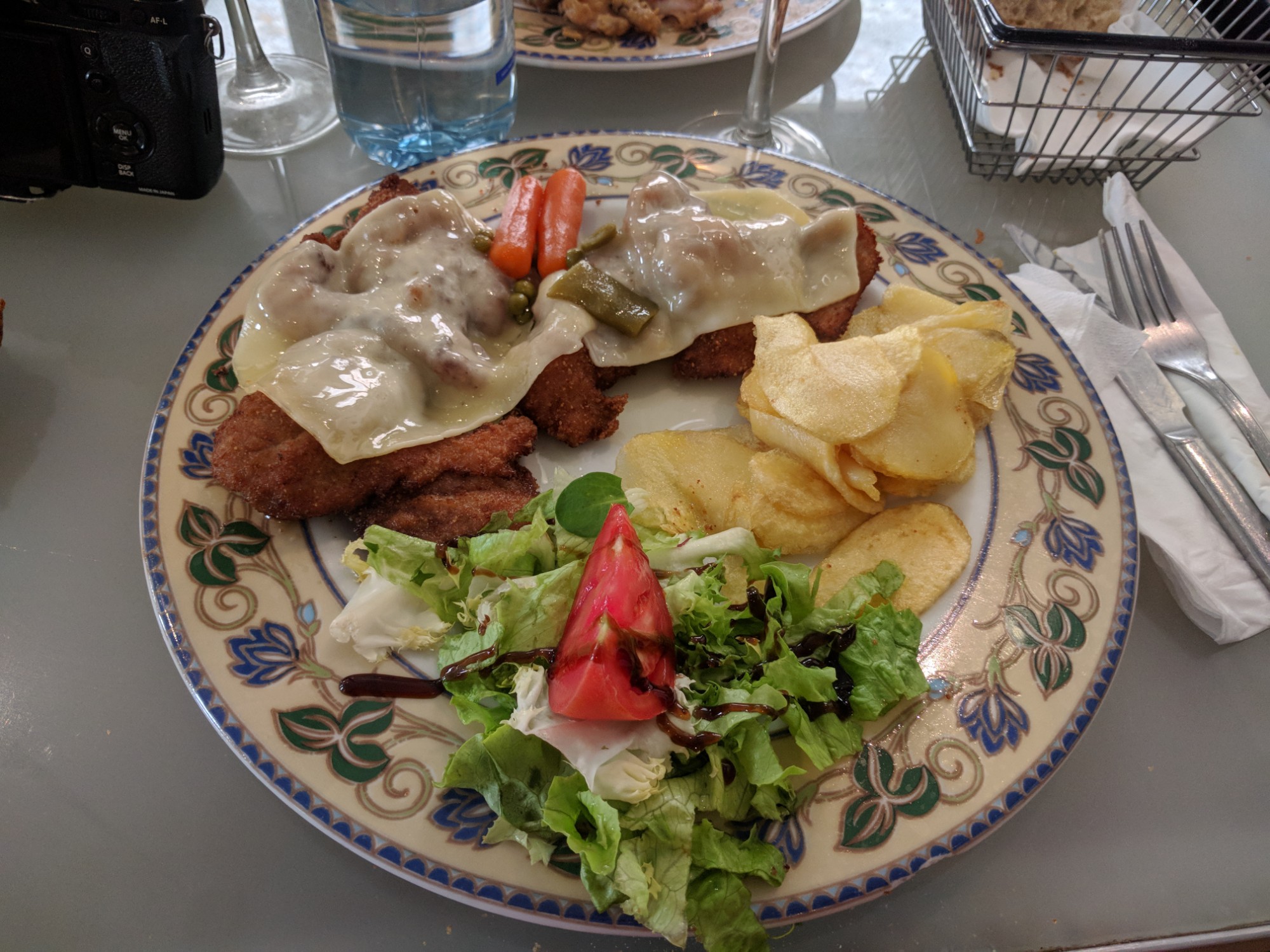 In letzter Minute hat es dann doch noch geklappt mit dem galizischen Cordonbleu. Hat wunderbar gemundet. Vielen Dank für den Tipp!