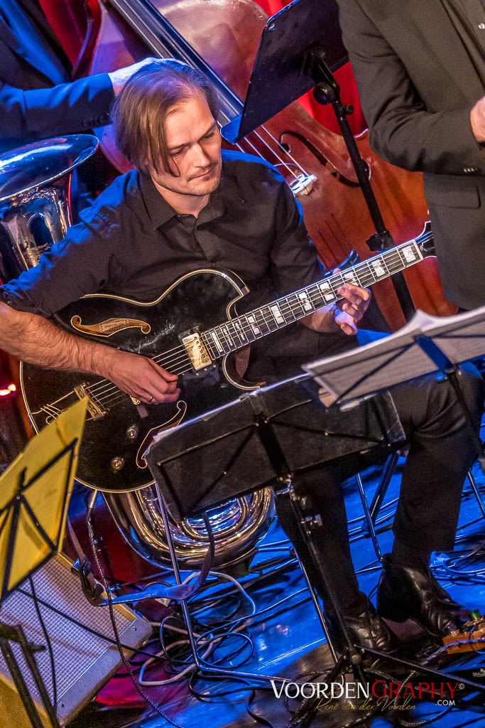2023 Stephan Völker & Acoustic Chamber Orchestra @ Burg-Lichtspiele Ginsheim-Gustavsburg