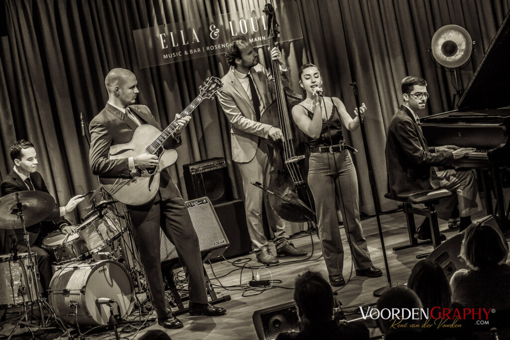 2024 Paula Bilá with The LEANING IN @ Ella & Louis Mannheim