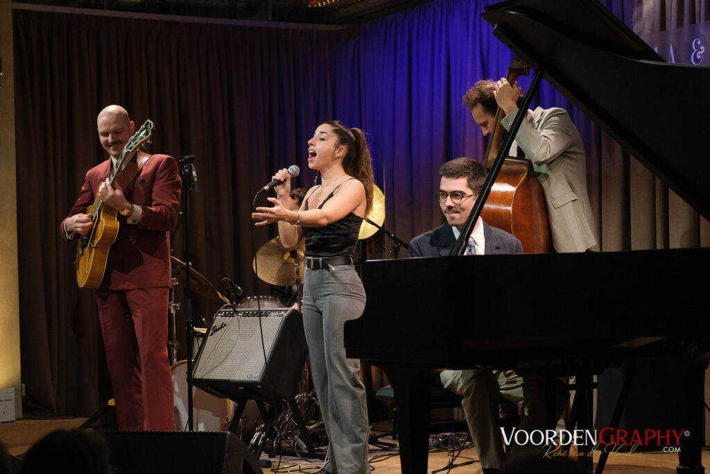 2024 Paula Bilá with The LEANING IN @ Ella & Louis Mannheim