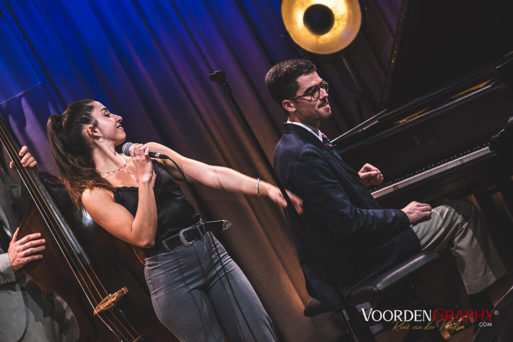 2024 Paula Bilá with The LEANING IN @ Ella & Louis Mannheim