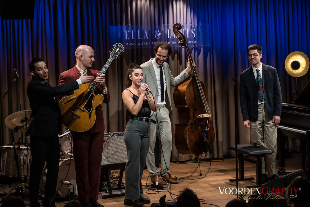 2024 Paula Bilá with The LEANING IN @ Ella & Louis Mannheim